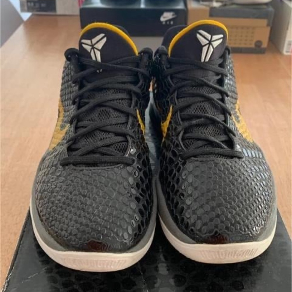 Kobe 6 Black Del Sol